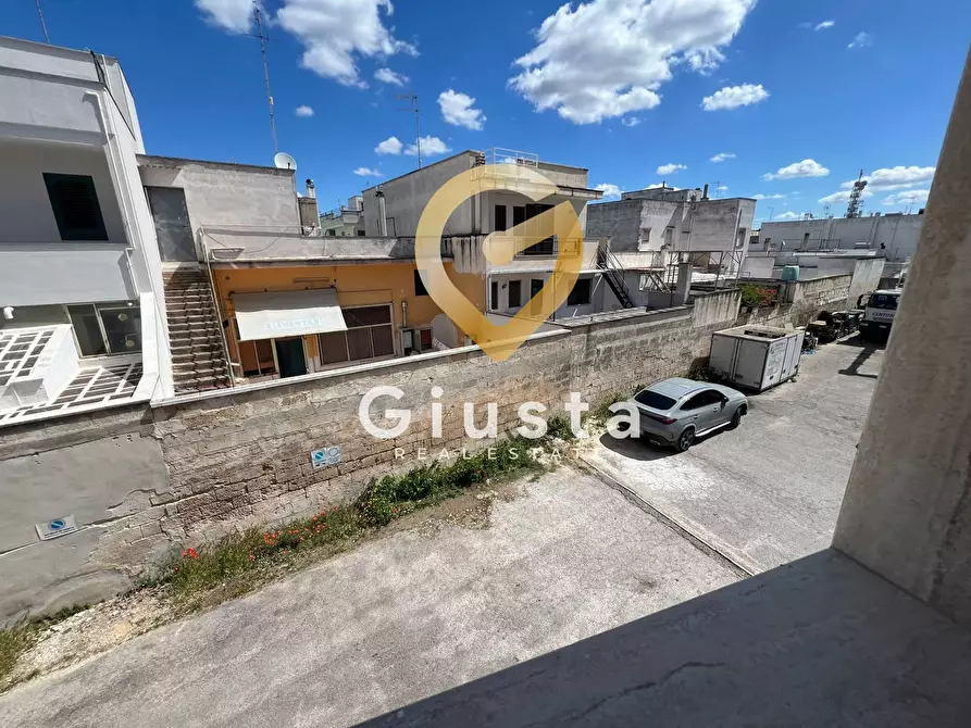 Immagine 2 di Appartamento in vendita  in Via Romagna 22 a Mesagne