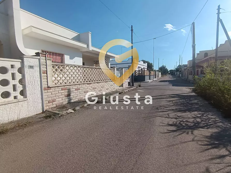 Immagine 3 di Villa in vendita  in Via Barracuda a Squinzano