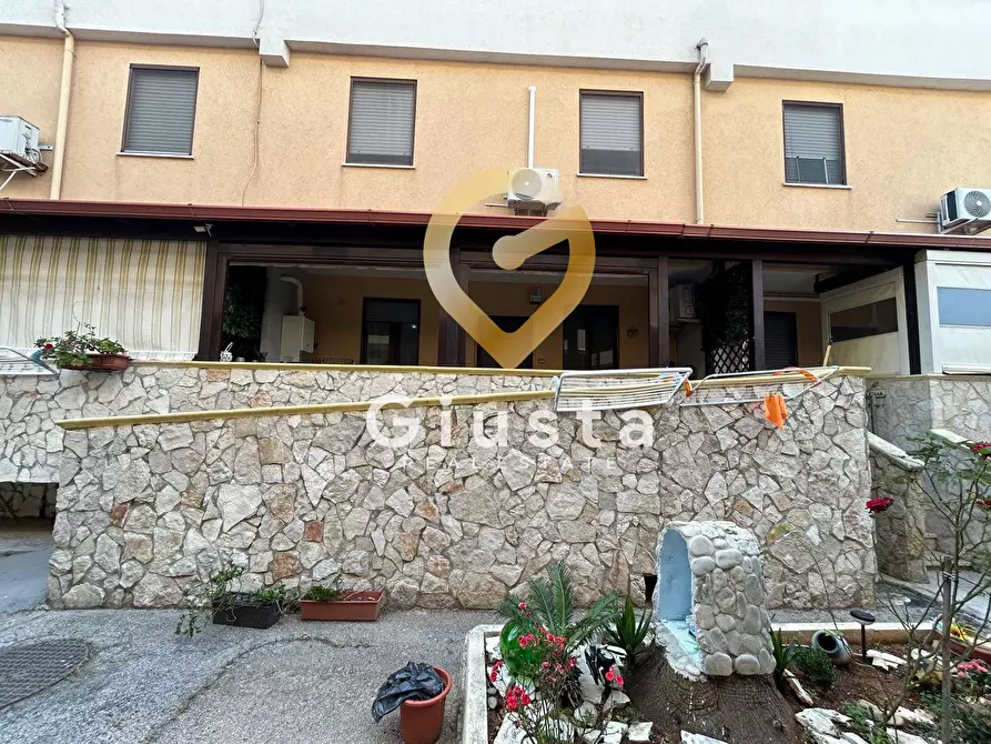 Immagine 2 di Casa semindipendente in vendita  in Via Egnazia 19 a Brindisi