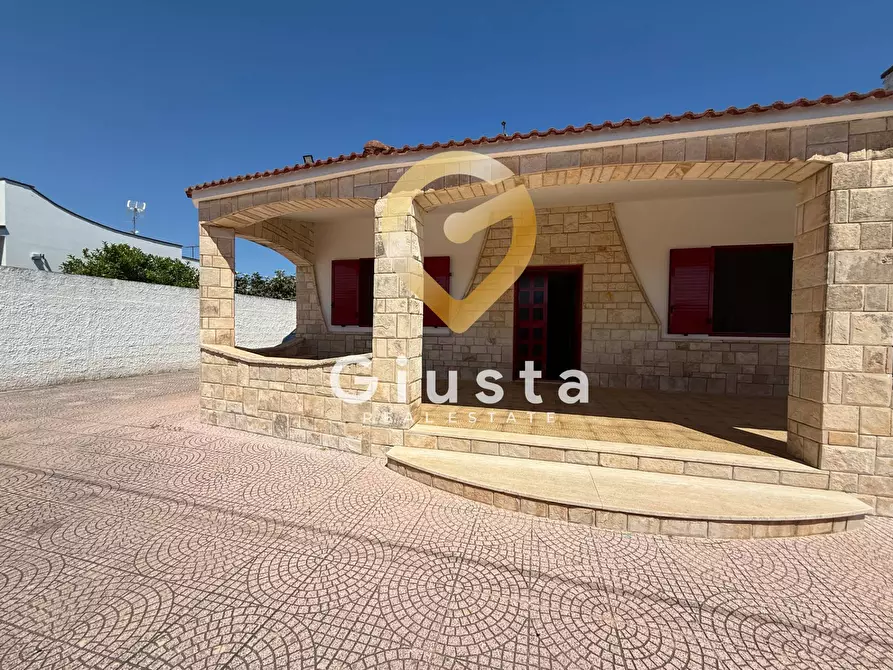 Immagine 5 di Villa in vendita  in Via San Marco Evangelista 5 a Brindisi