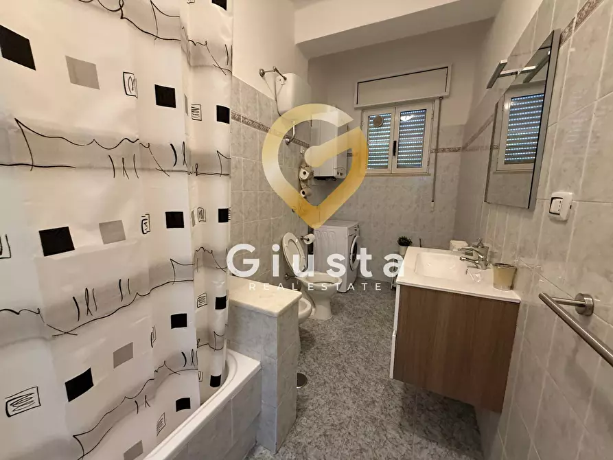 Immagine 4 di Appartamento in vendita  in GABRIELE D'ANNUNZIO 6 a Brindisi