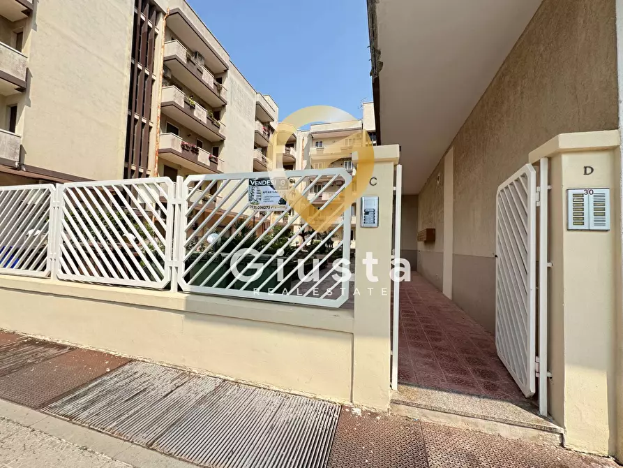 Immagine 1 di Appartamento in vendita  in via Nino Bixio 30 a Ceglie Messapico