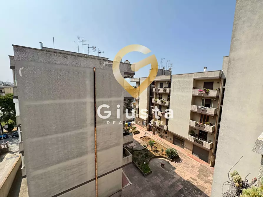 Immagine 22 di Appartamento in vendita  in via Nino Bixio 30 a Ceglie Messapico
