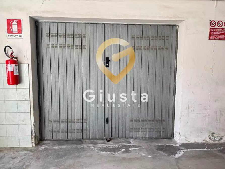 Immagine 26 di Appartamento in vendita  in via Nino Bixio 30 a Ceglie Messapico