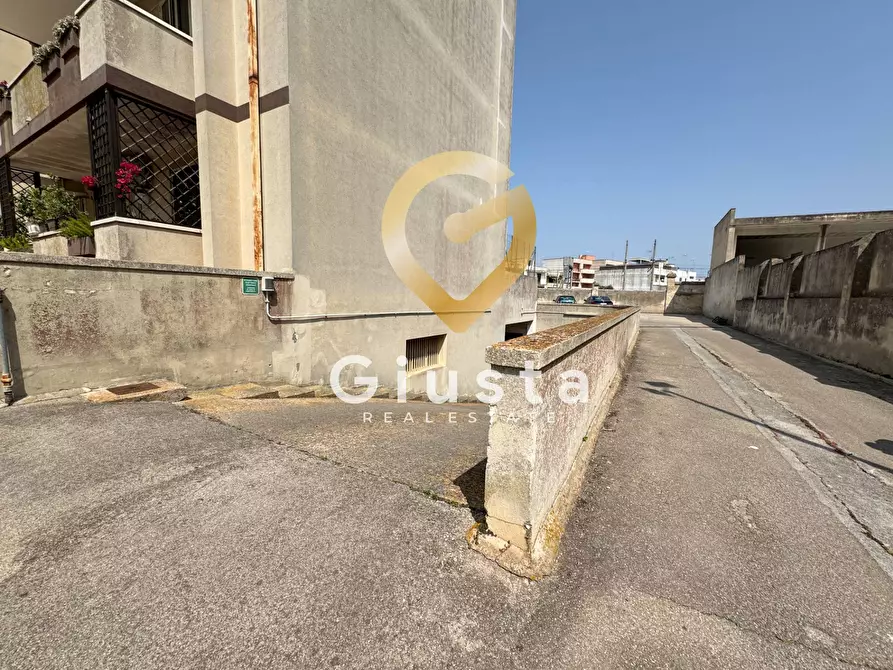Immagine 24 di Appartamento in vendita  in via Nino Bixio 30 a Ceglie Messapico