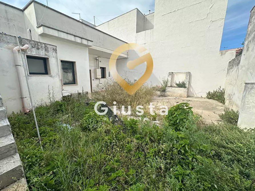 Immagine 1 di Casa indipendente in vendita  in Via Tripoli 20 a Cellino San Marco