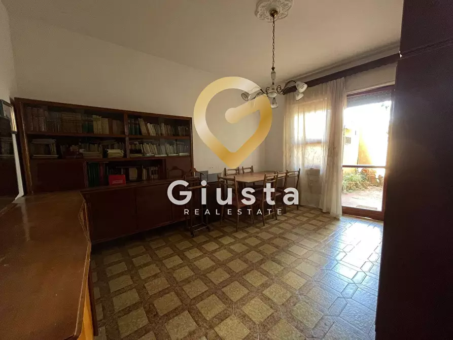 Immagine 14 di Appartamento in vendita  in via carmine 98 a Mesagne