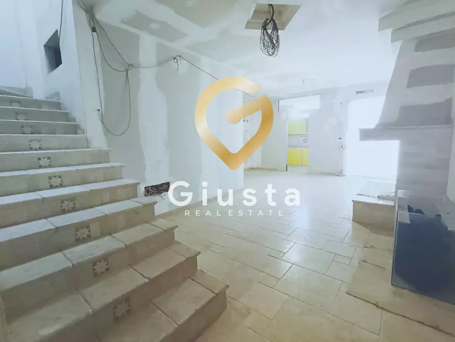 Immagine 1 di Casa indipendente in vendita  in VIA LUIGI ERRICO 3 a Latiano