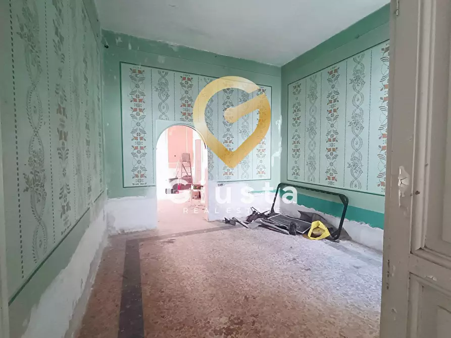 Immagine 3 di Casa indipendente in vendita  in Via Umbria 5 a Brindisi