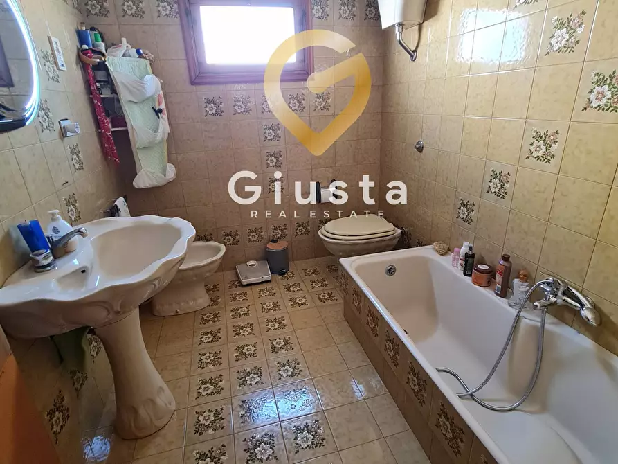 Immagine 22 di Casa semindipendente in vendita  in Via Albanese 83 a Latiano