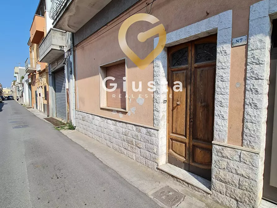 Immagine 1 di Casa semindipendente in vendita  in via albanese 81 a Latiano