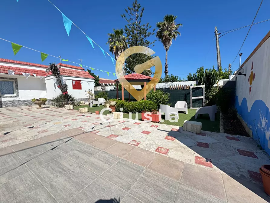 Immagine 3 di Locale commerciale in vendita  in Via dei Santi Apostoli 30 a Brindisi