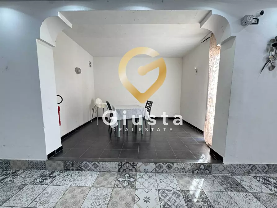 Immagine 14 di Locale commerciale in vendita  in Via dei Santi Apostoli 30 a Brindisi