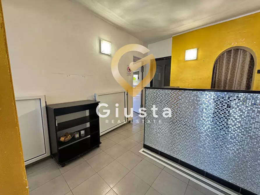 Immagine 20 di Locale commerciale in vendita  in Via dei Santi Apostoli 30 a Brindisi