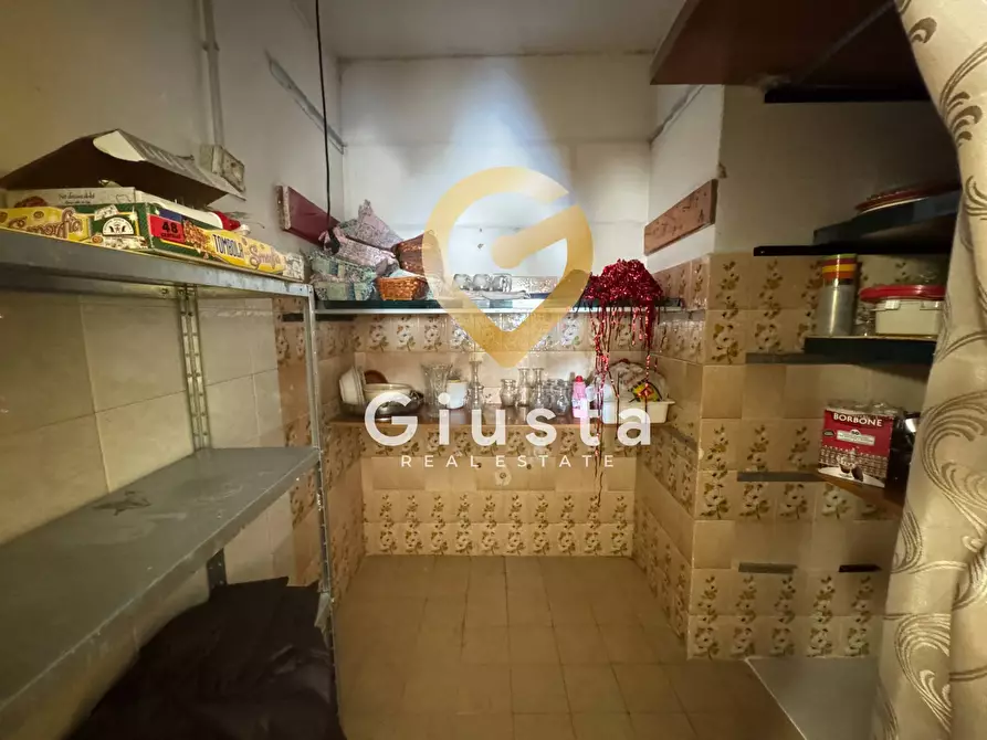 Immagine 27 di Locale commerciale in vendita  in Via dei Santi Apostoli 30 a Brindisi