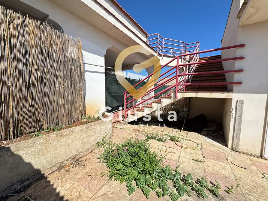 Immagine 43 di Locale commerciale in vendita  in Via dei Santi Apostoli 30 a Brindisi