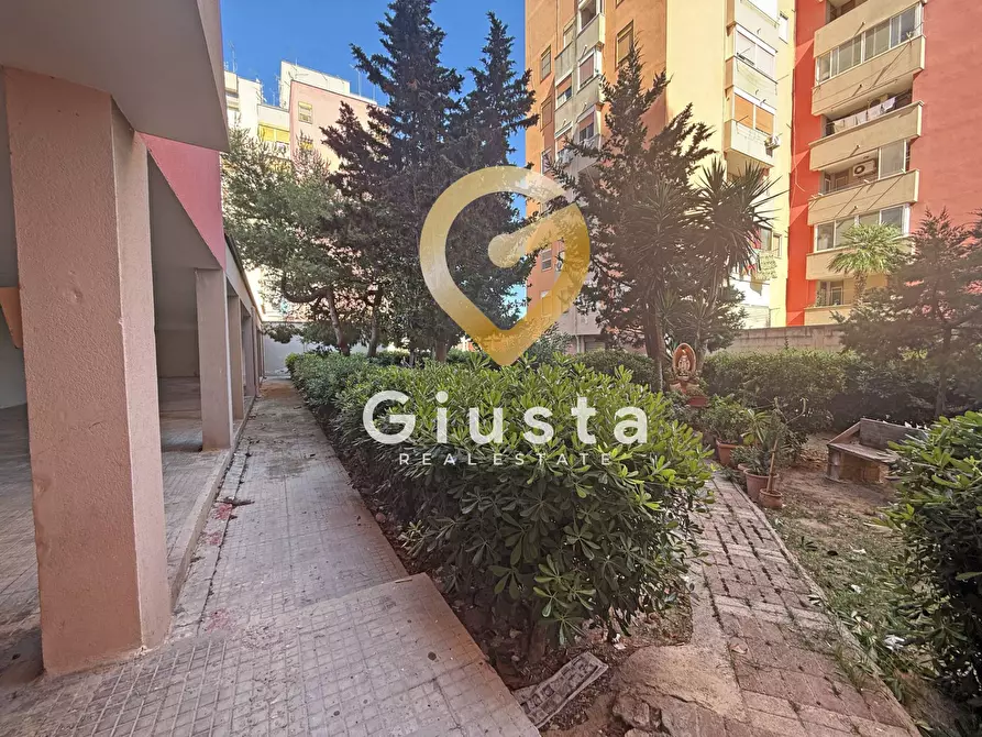 Immagine 17 di Appartamento in vendita  in Largo Antonio Pacinotti 3 a Brindisi