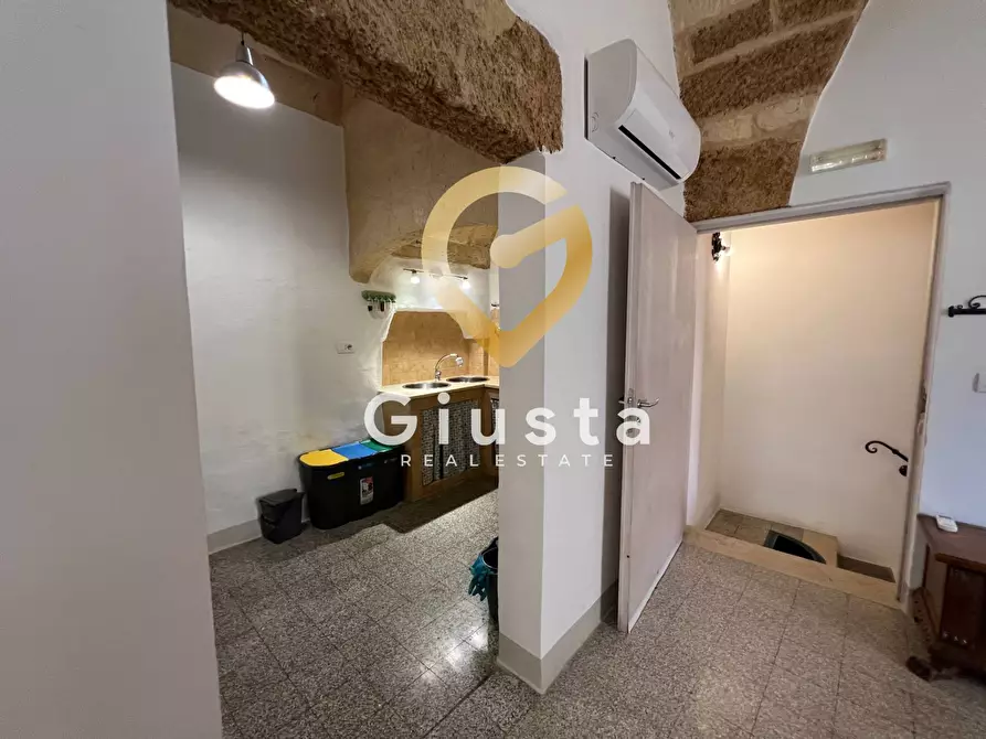 Immagine 8 di Casa indipendente in vendita  in Via Eugenio Santacesaria 36 a Mesagne