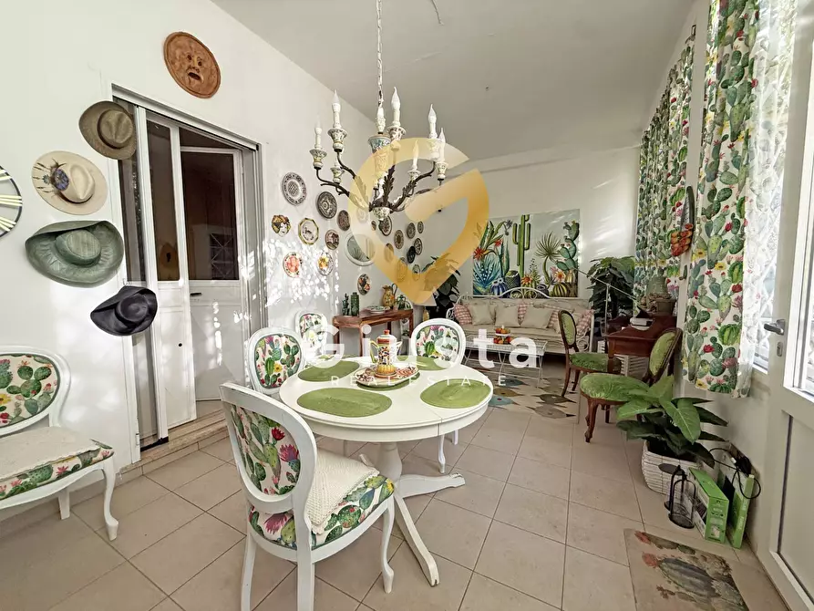 Immagine 1 di Villa in vendita  in Contrada Tanusci a Latiano