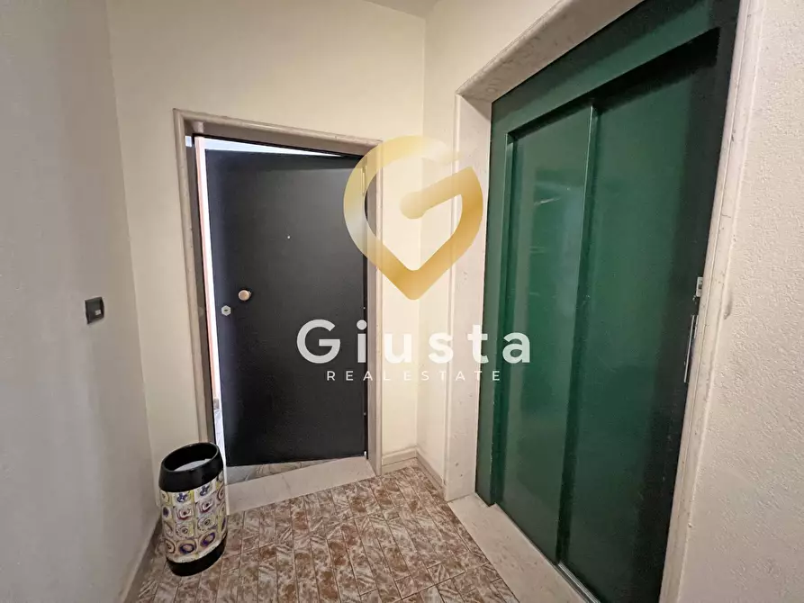 Immagine 4 di Appartamento in vendita  in Via Guglielmo Marconi 116 a Mesagne