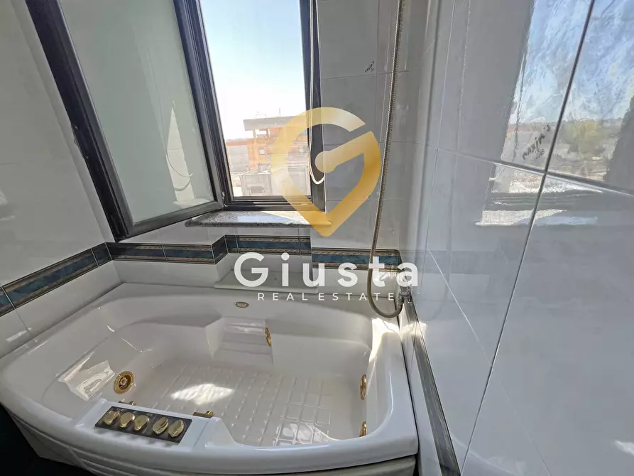 Immagine 21 di Appartamento in vendita  in Via Guglielmo Marconi 116 a Mesagne