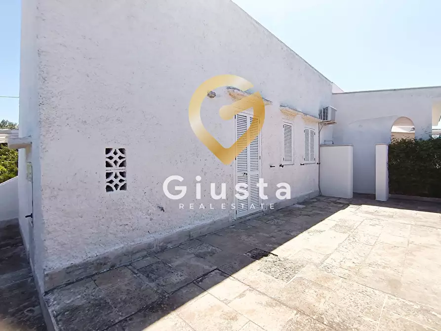 Immagine 8 di Villa in vendita  in Contrada fontanelle snc a Ostuni