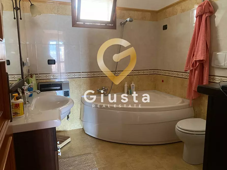 Immagine 16 di Casa indipendente in vendita  in Via Gioacchino Rossini 4 a Latiano
