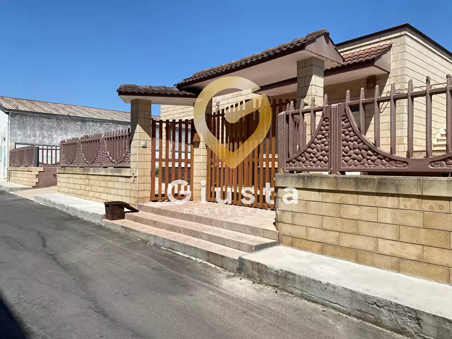 Immagine 3 di Casa indipendente in vendita  in Via Gioacchino Rossini 4 a Latiano