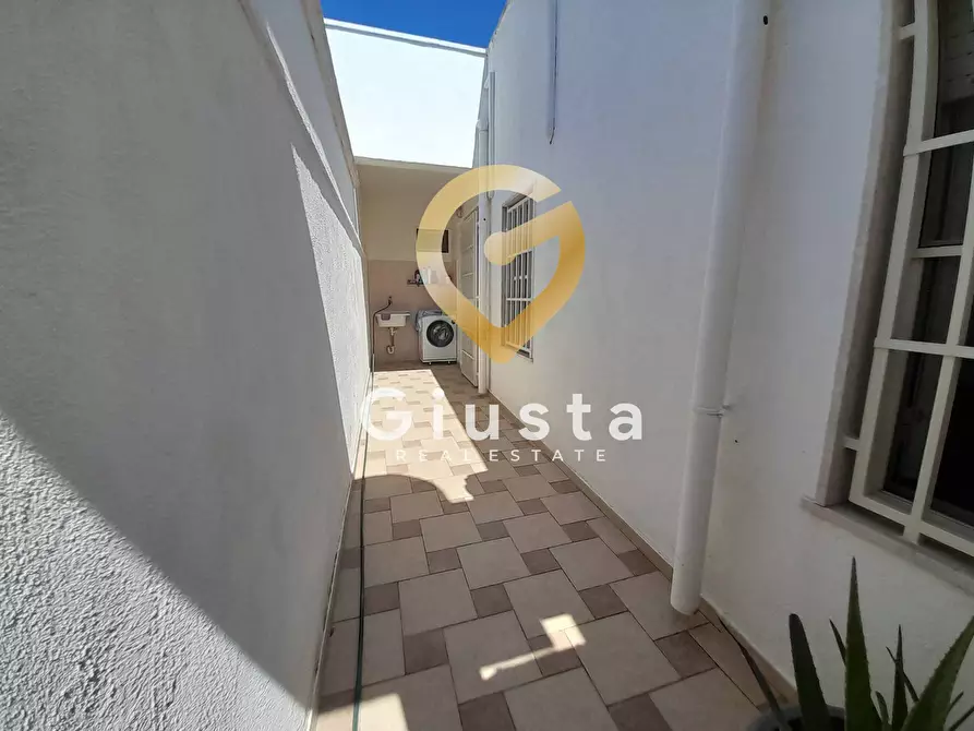 Immagine 13 di Villa in vendita  in Via Urbino 7 a Cellino San Marco