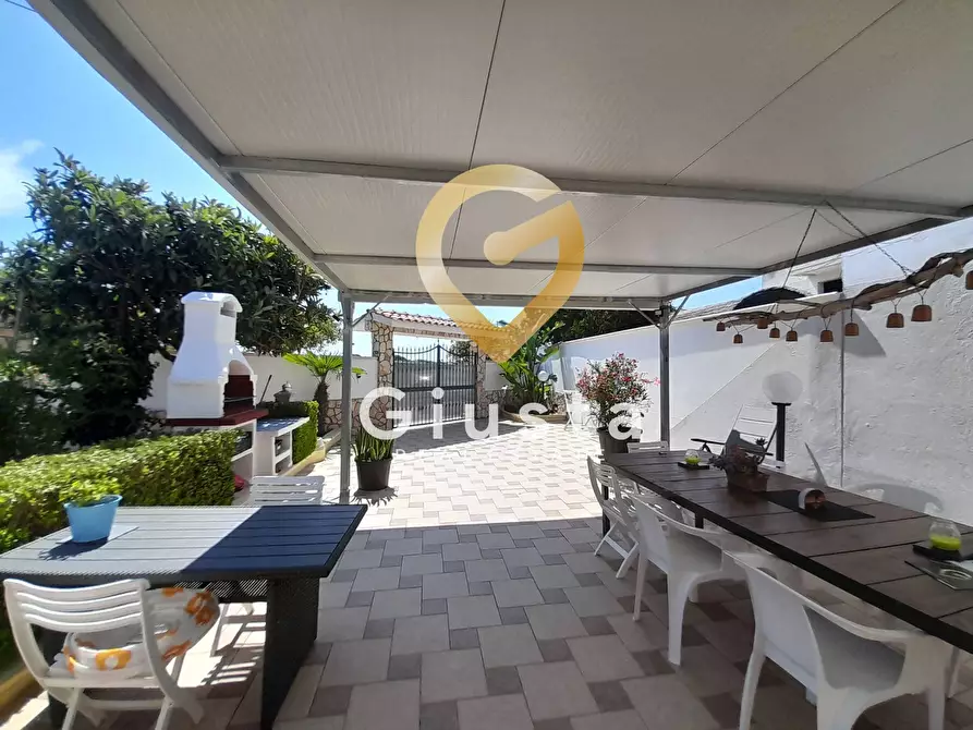 Immagine 16 di Villa in vendita  in Via Urbino 7 a Cellino San Marco