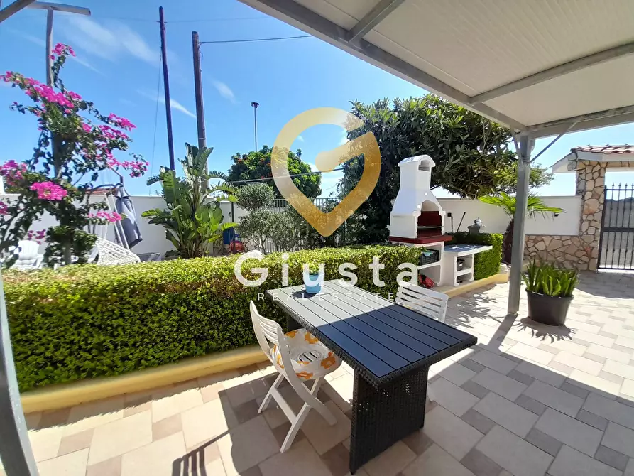 Immagine 17 di Villa in vendita  in Via Urbino 7 a Cellino San Marco