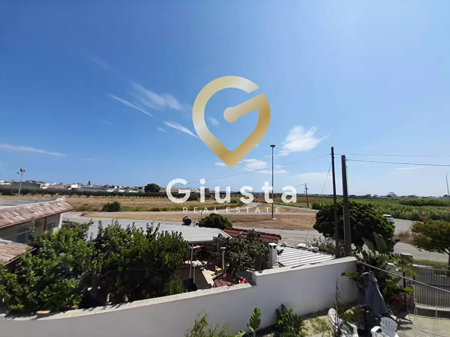 Immagine 19 di Villa in vendita  in Via Urbino 7 a Cellino San Marco