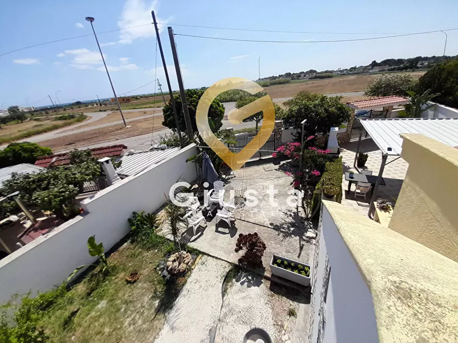 Immagine 20 di Villa in vendita  in Via Urbino 7 a Cellino San Marco