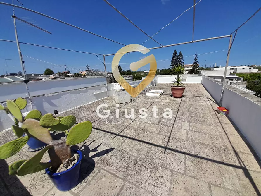 Immagine 24 di Villa in vendita  in Via Urbino 7 a Cellino San Marco