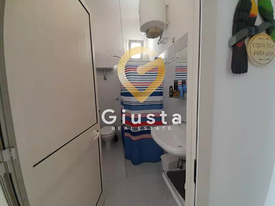 Immagine 29 di Villa in vendita  in Via Urbino 7 a Cellino San Marco