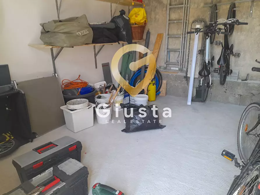 Immagine 54 di Villa in vendita  in Via Urbino 7 a Cellino San Marco