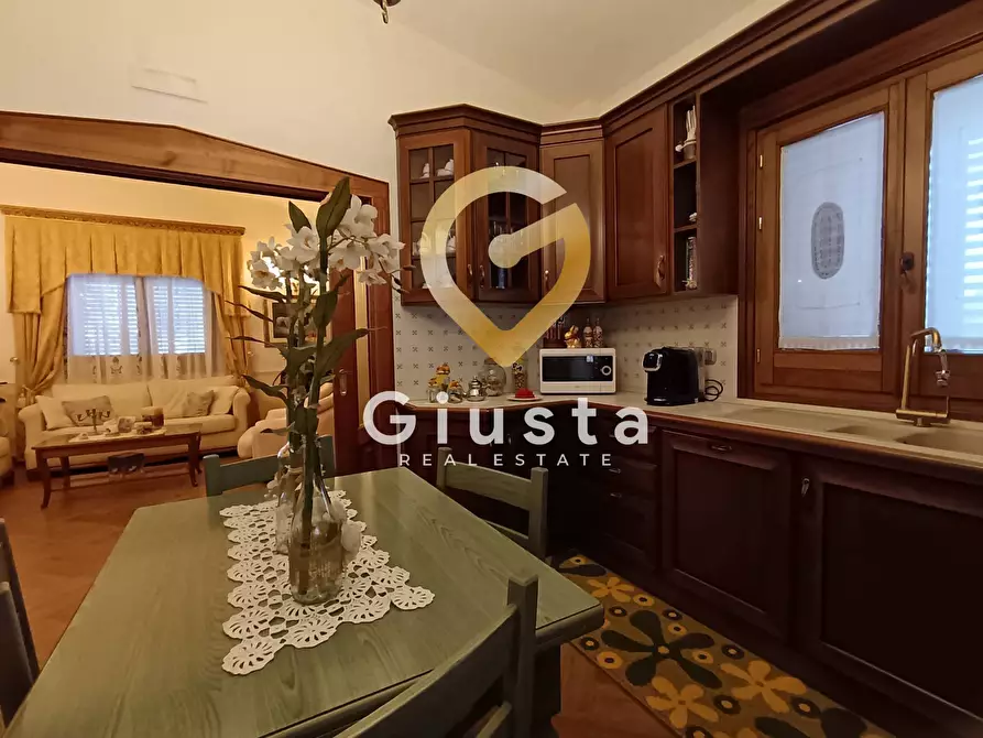 Immagine 16 di Casa indipendente in vendita  in Via  XI  Settembre snc a San Vito Dei Normanni