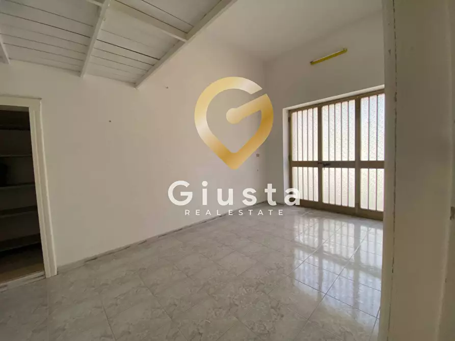 Immagine 16 di Casa semindipendente in vendita  in Via Giuseppe Trono 205 a Mesagne