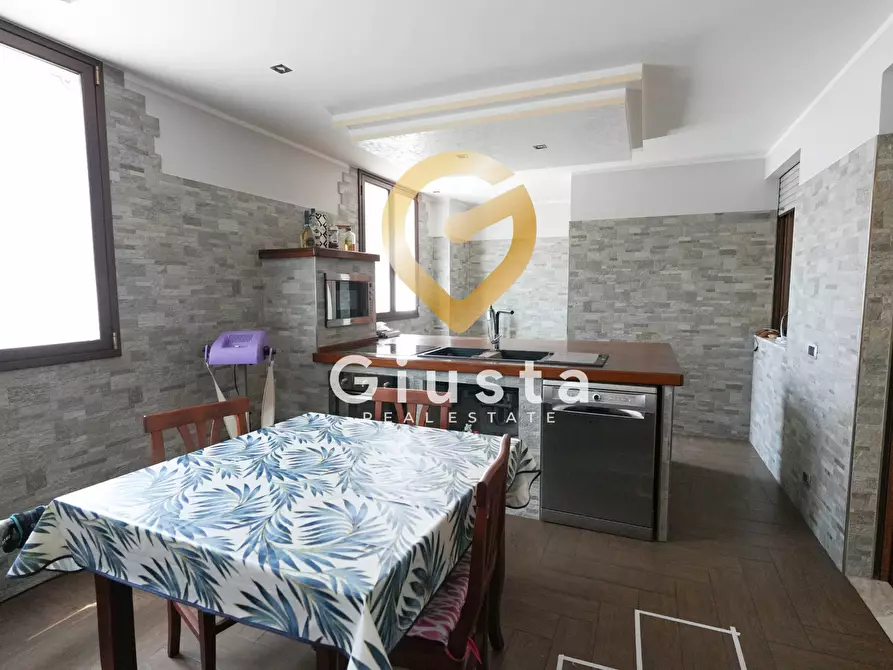 Immagine 11 di Appartamento in vendita  in Via Gerolamo Aleandro 11 a Brindisi