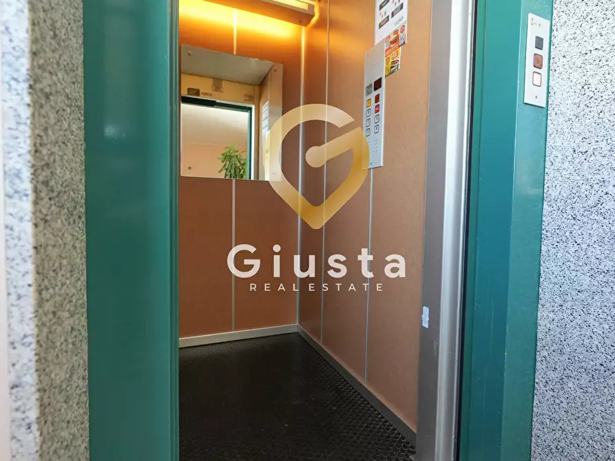 Immagine 3 di Appartamento in vendita  in Via Gerolamo Aleandro 11 a Brindisi