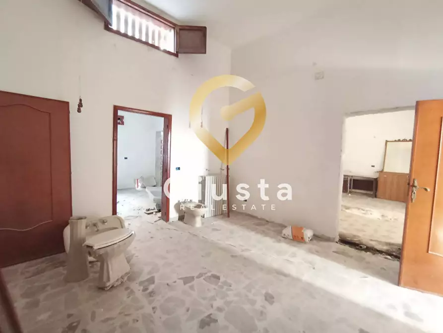 Immagine 13 di Casa semindipendente in vendita  in Via Tumo 87 a Mesagne