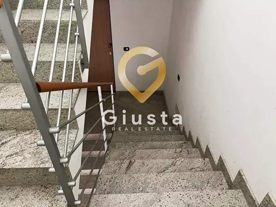 Immagine 3 di Appartamento in vendita  in Via Vittorio Veneto 15 a Mesagne