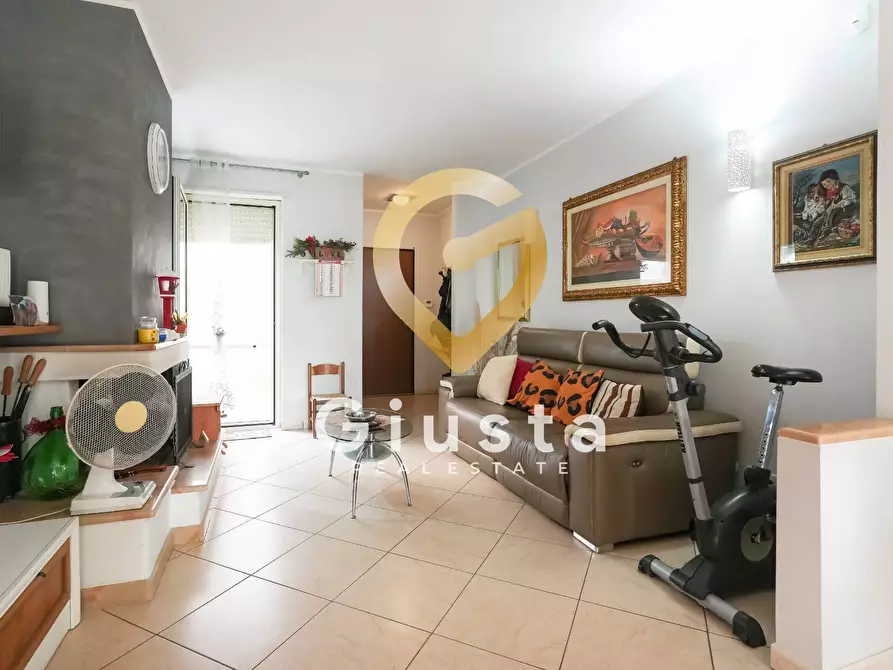 Immagine 9 di Appartamento in vendita  in Via Agrigento 60 a Mesagne