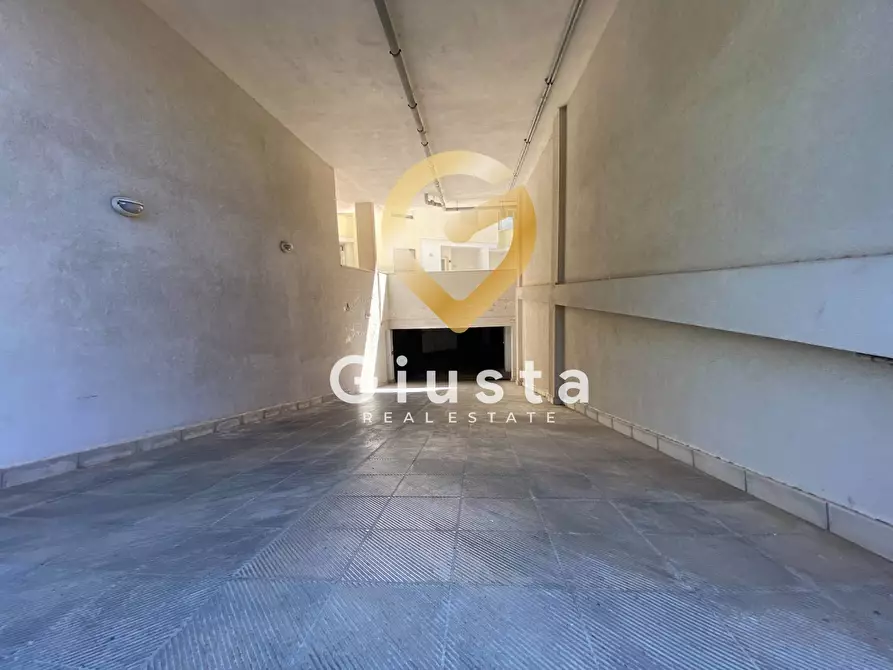 Immagine 30 di Appartamento in vendita  in Via Materdomini 12 a Brindisi