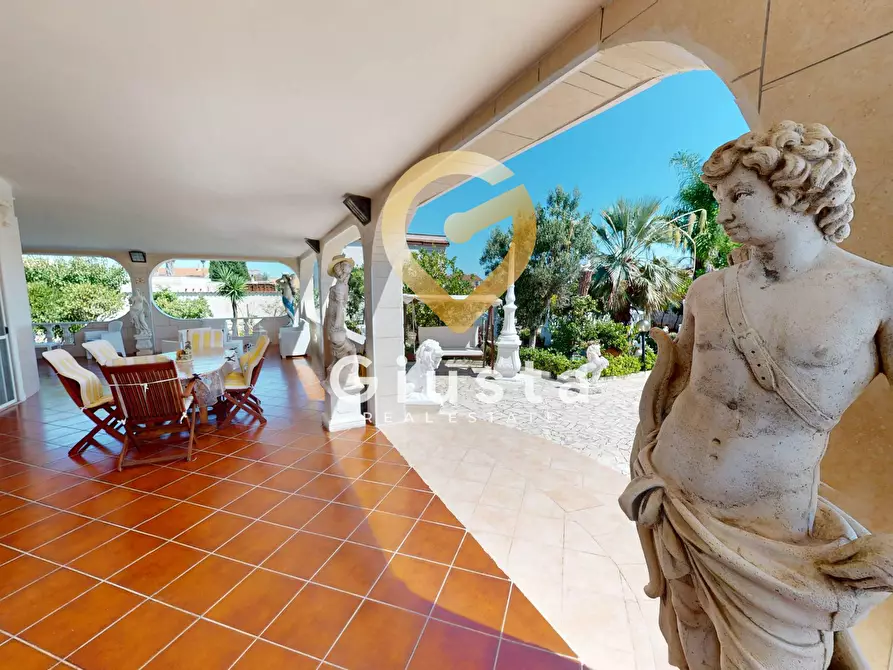 Immagine 12 di Villa in vendita  in Strada Palmarini a Brindisi