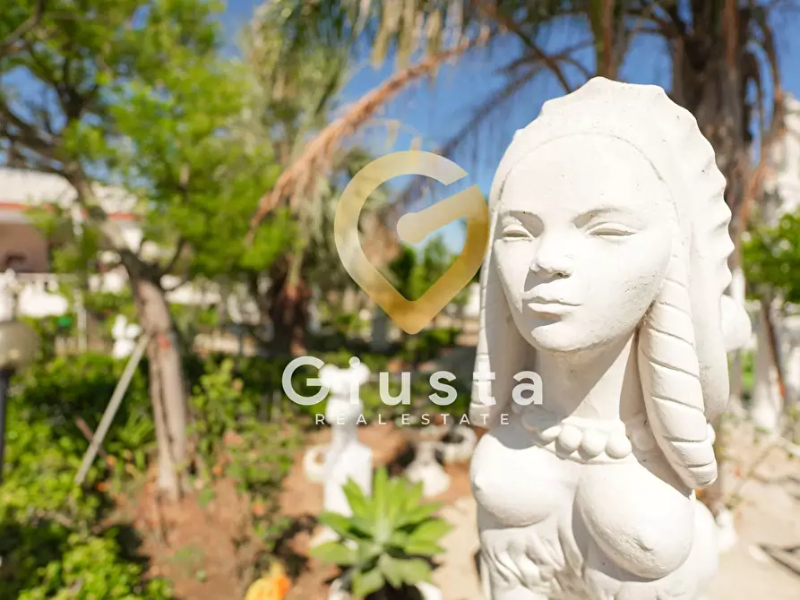 Immagine 4 di Villa in vendita  in Strada Palmarini a Brindisi