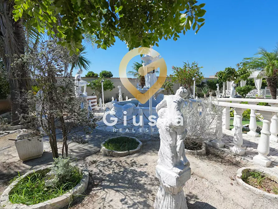 Immagine 30 di Villa in vendita  in Strada Palmarini a Brindisi