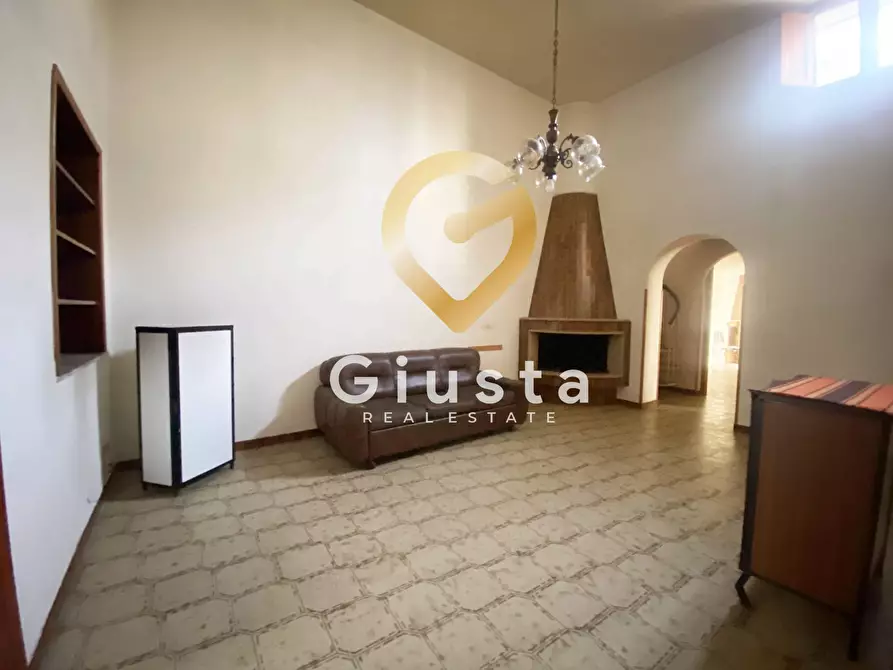 Immagine 1 di Casa indipendente in vendita  in via  Ponte Ferroviario 23 a Brindisi