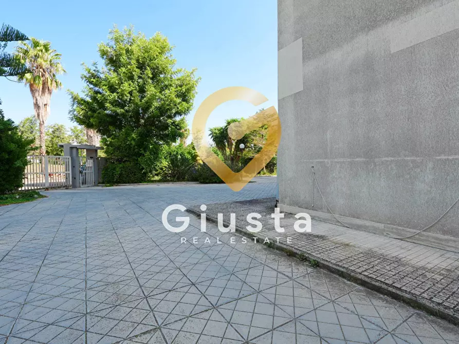 Immagine 23 di Appartamento in vendita  in Via Leonardo da Vinci 28 a Brindisi