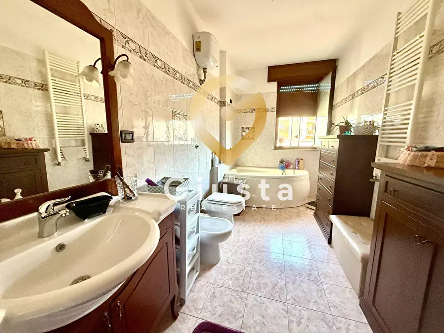 Immagine 12 di Casa indipendente in vendita  in Via Monte sabotino 64 a Brindisi